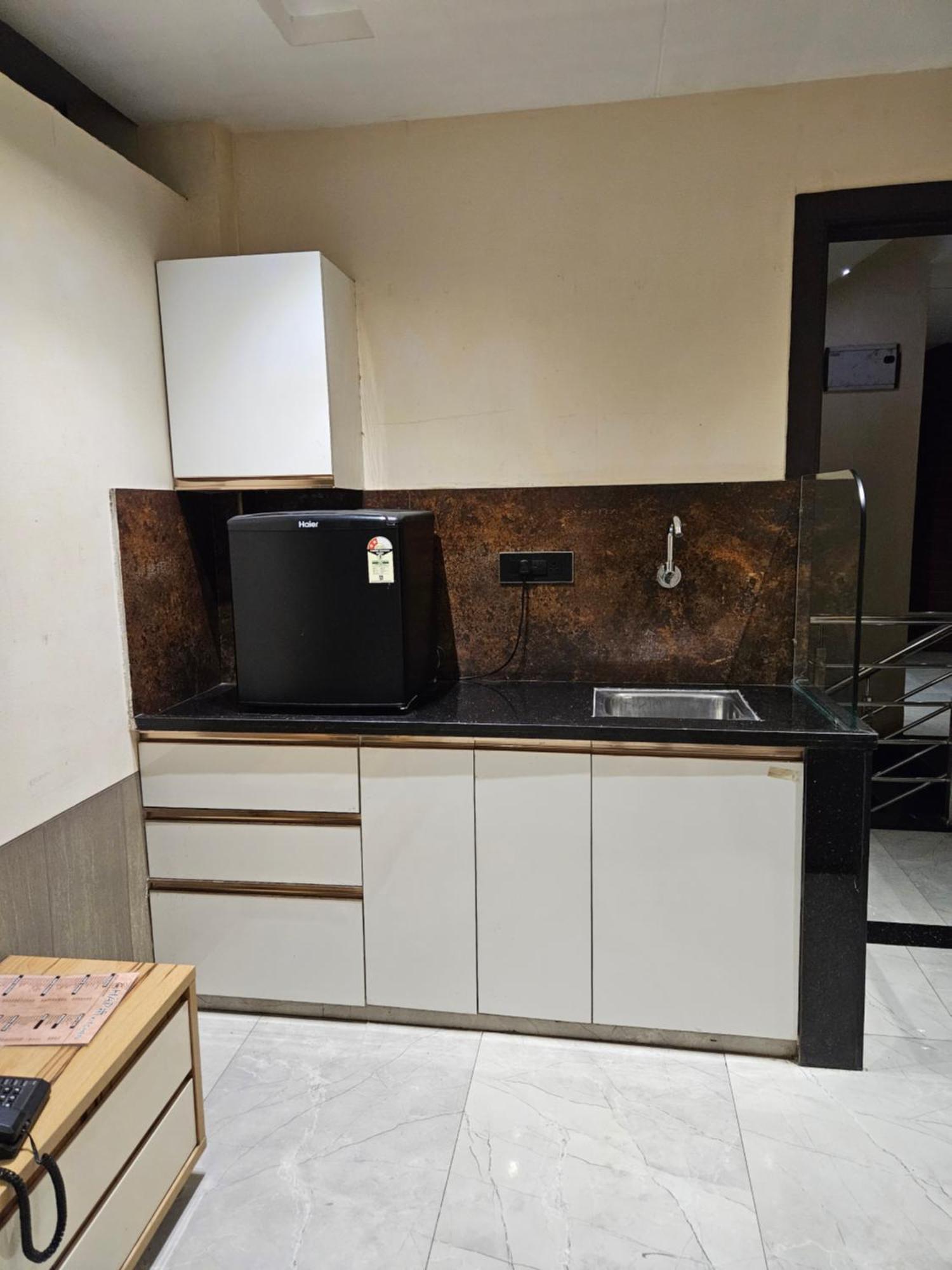 Stayez Studio Apartments Indore Exterior photo