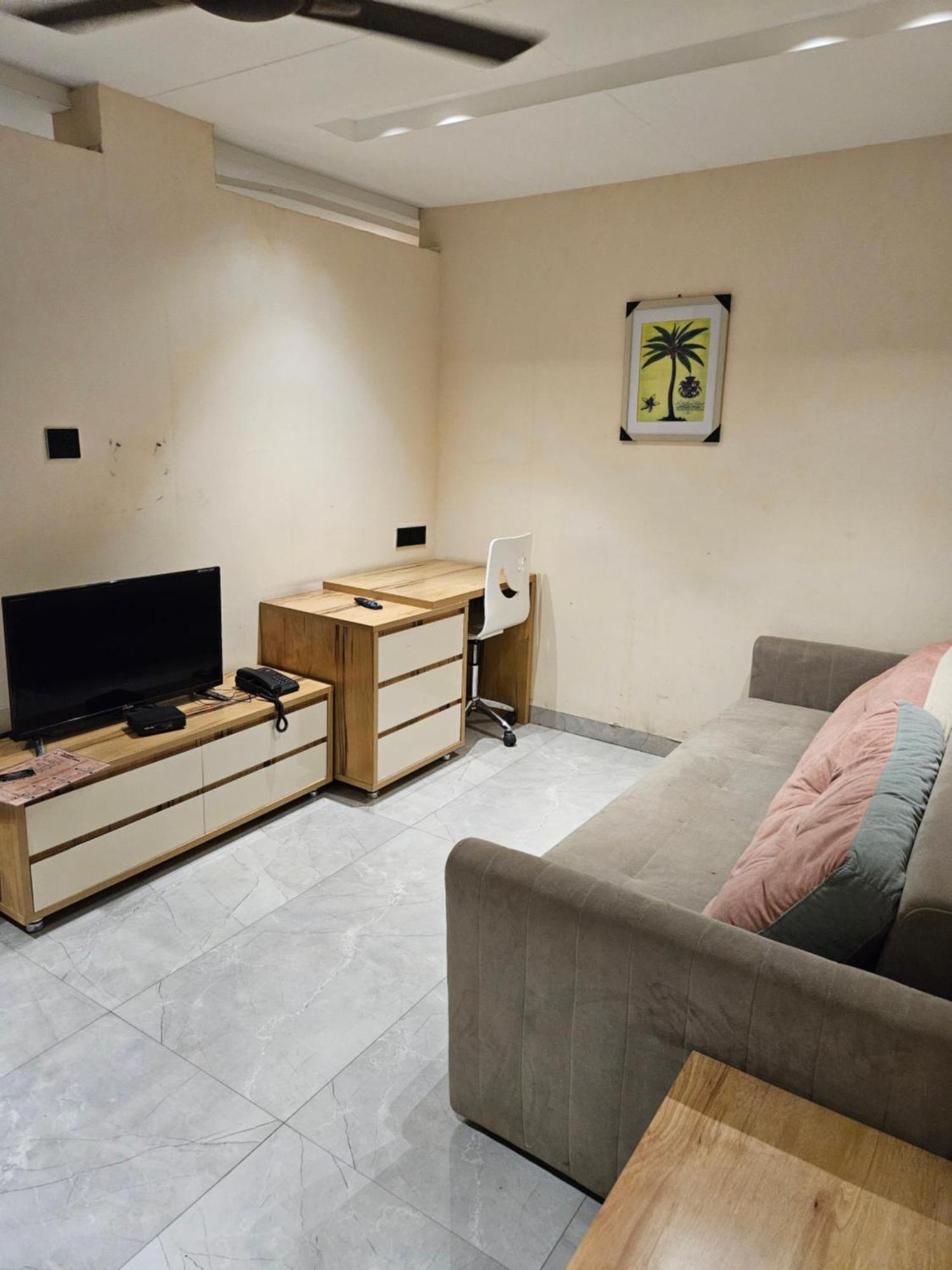 Stayez Studio Apartments Indore Exterior photo