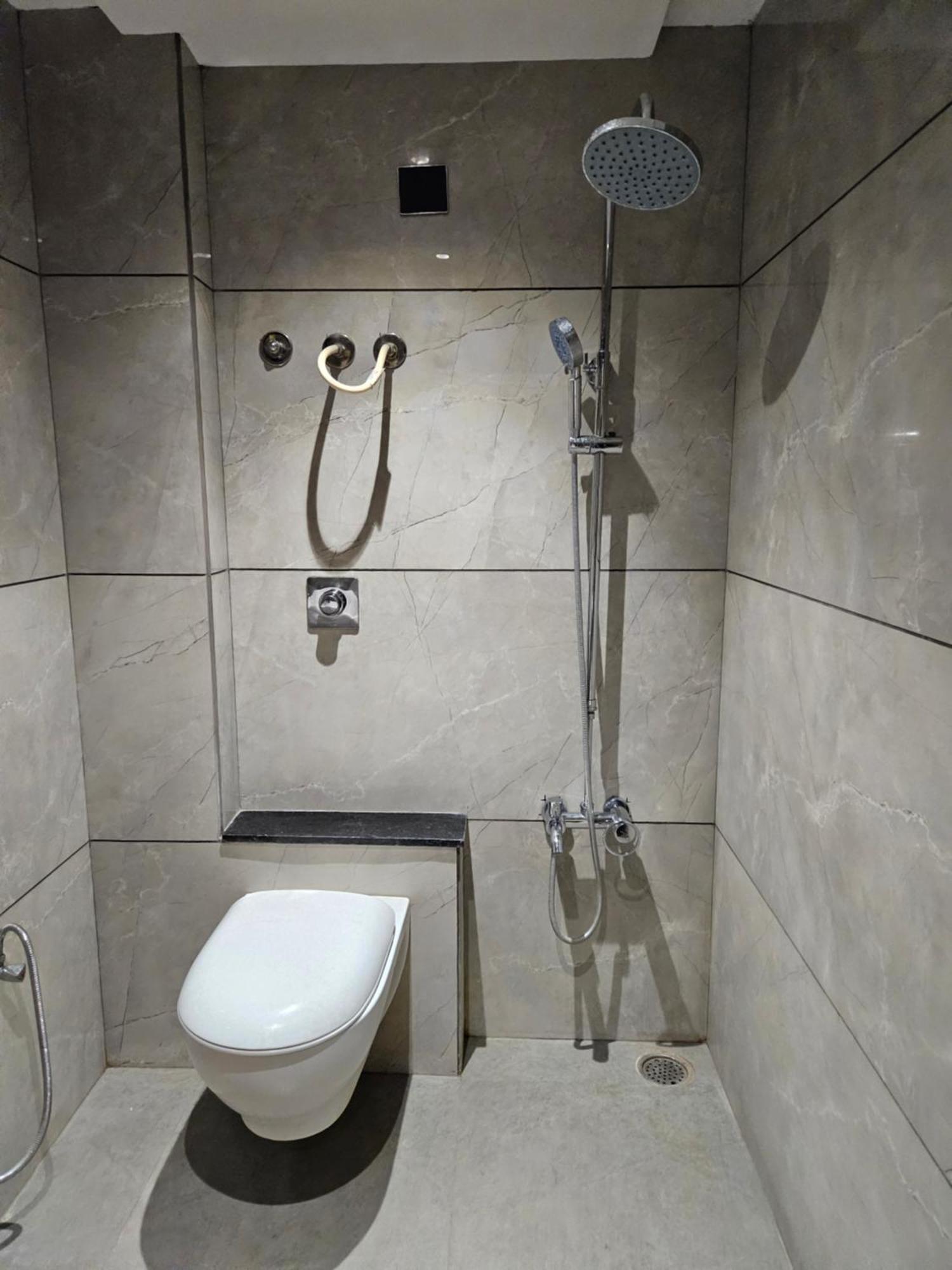 Stayez Studio Apartments Indore Exterior photo