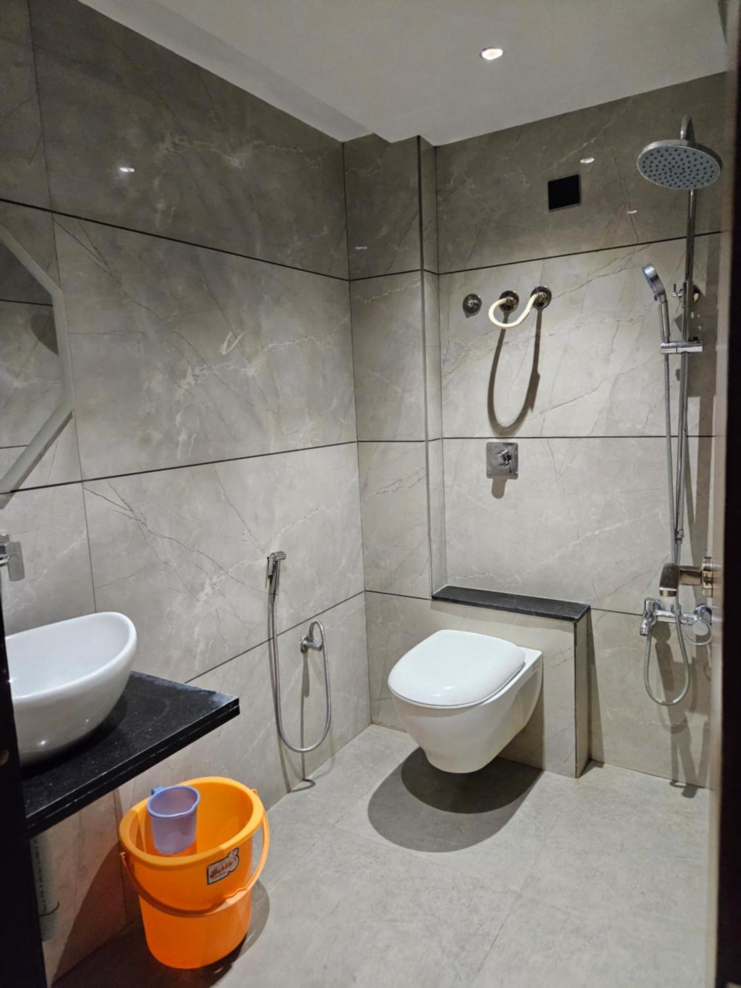 Stayez Studio Apartments Indore Exterior photo
